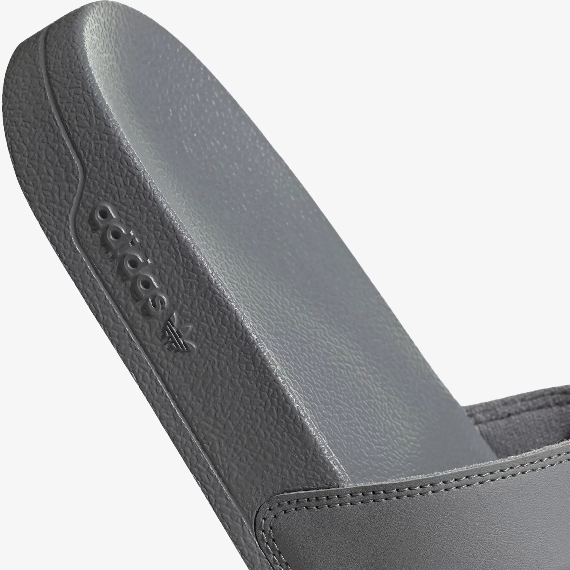 ADIDAS | ADILETTE LITE SLIDES {  GREY/CLOUD WHITE
