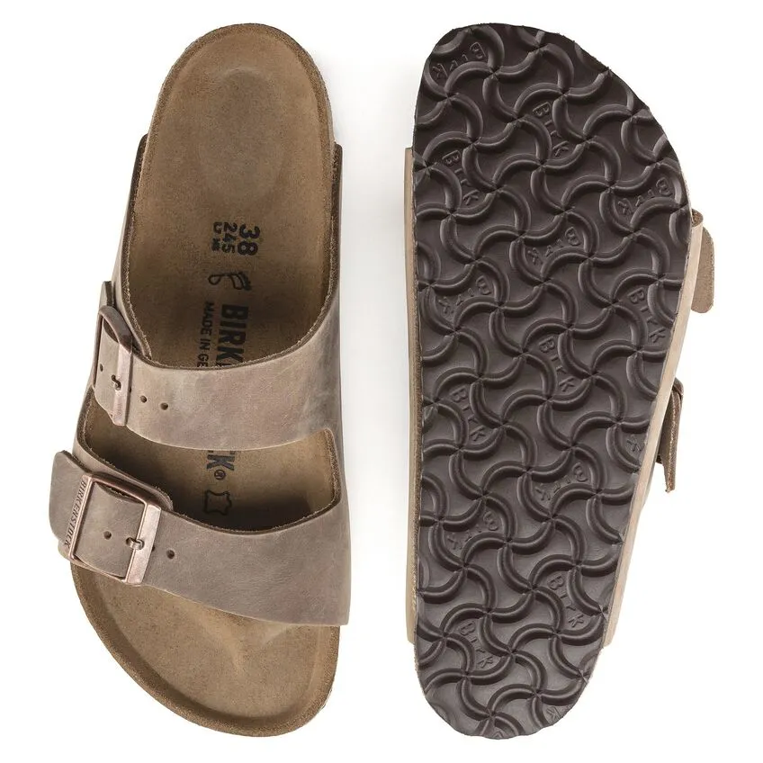 Arizona Classic Footbed Sandal in Tobacco Brown Oiled Leather