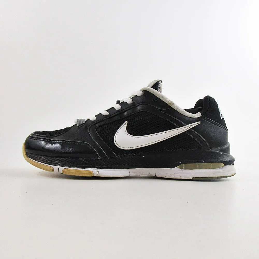 NIKE Air Strong