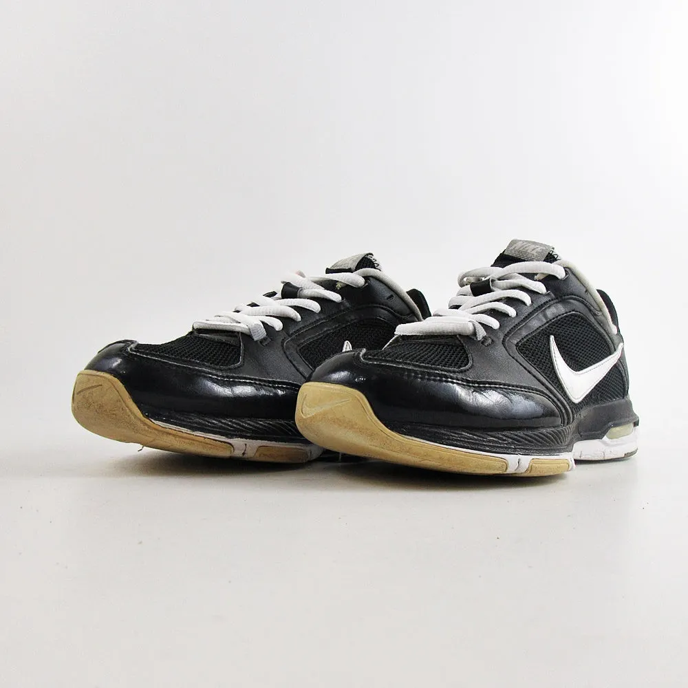 NIKE Air Strong