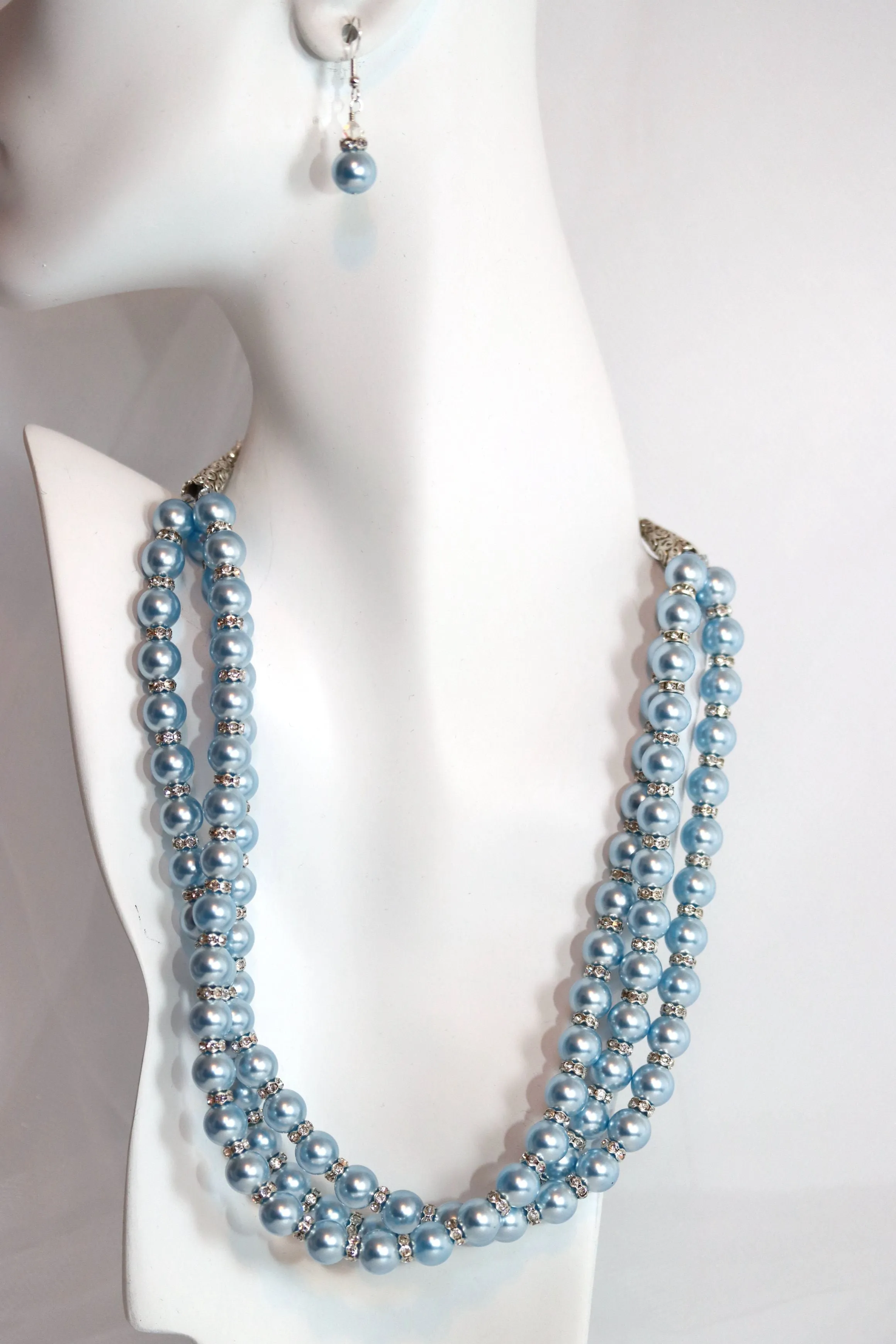 Pearly Blues